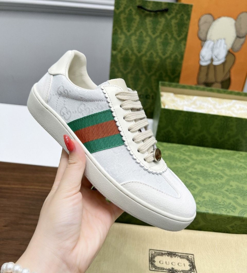 G*u*i casual shoes